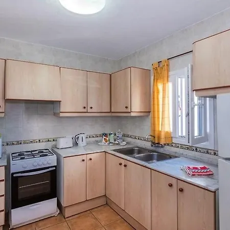 Casa De Olive - 6 Bedrooms Stunning Sea Views - Perfect For Families